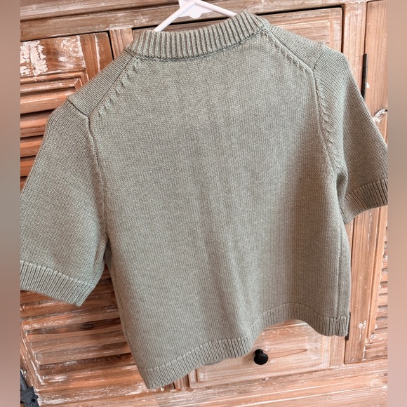 NWT Abercrombie & Fitch Sage Green Women’s Short Sleeve Crew Cardigan (Size XS) - Picture 4 of 8